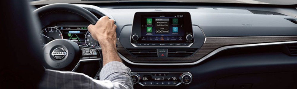 dashboard of the 2020 Nissan Altima