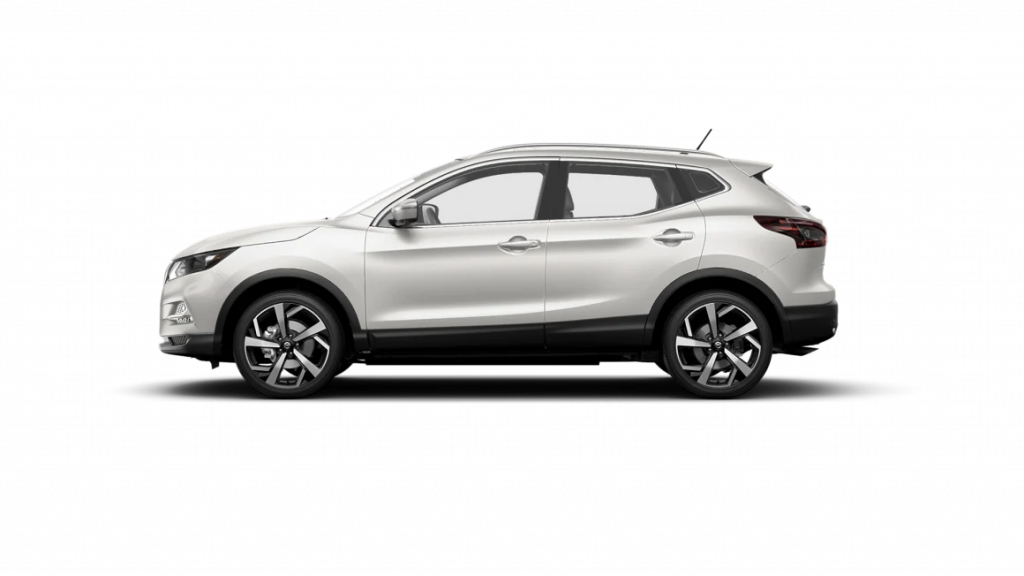 2021 Nissan Rogue Sport in pearl white tricoat